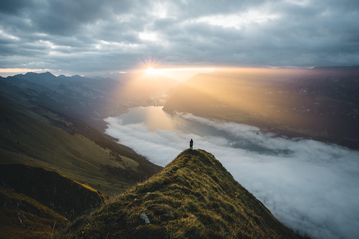 Veduta panoramica delle montagne di Interlaken, Svizzera