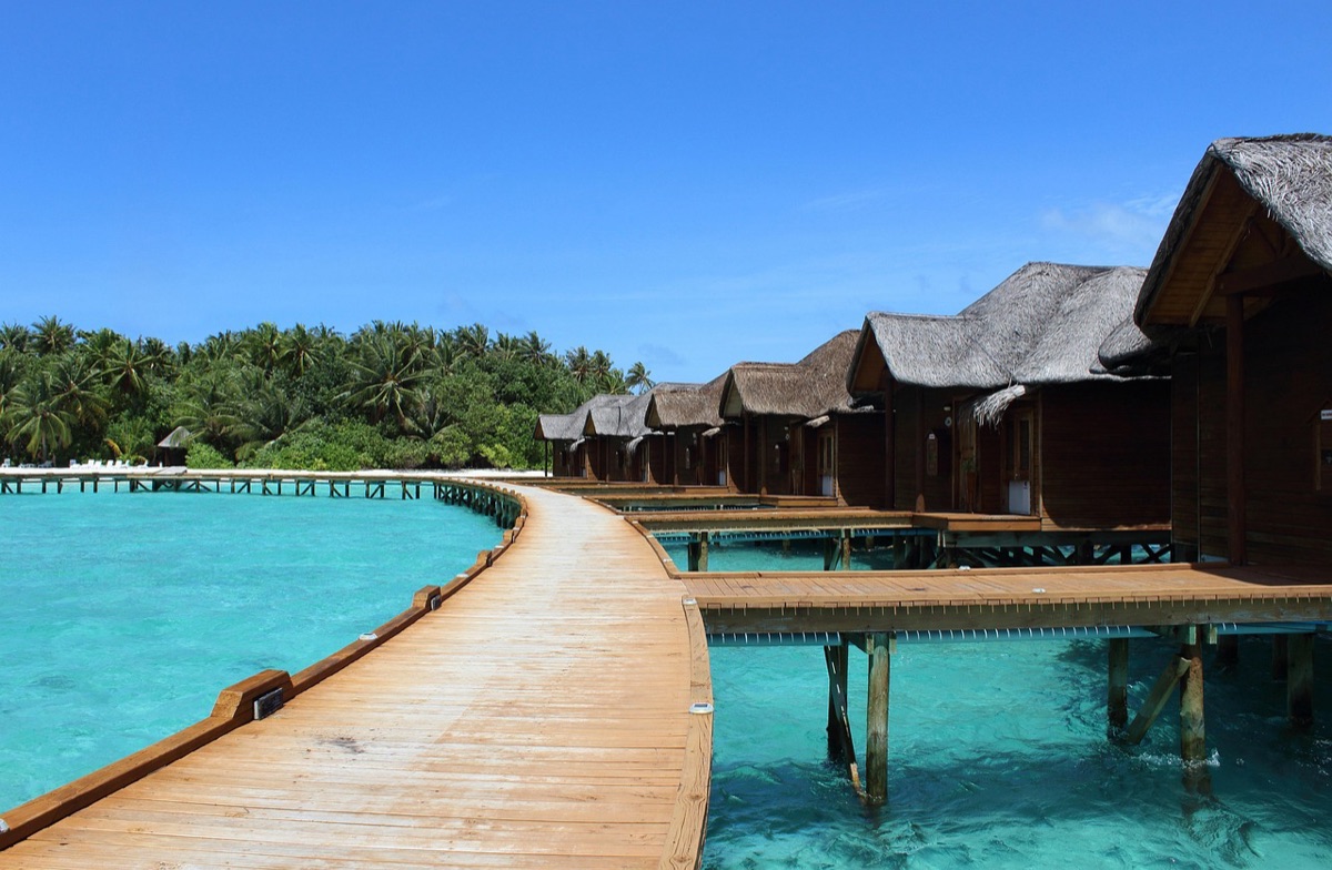 Villa de lujo sobre el agua en un resort de las Maldivas