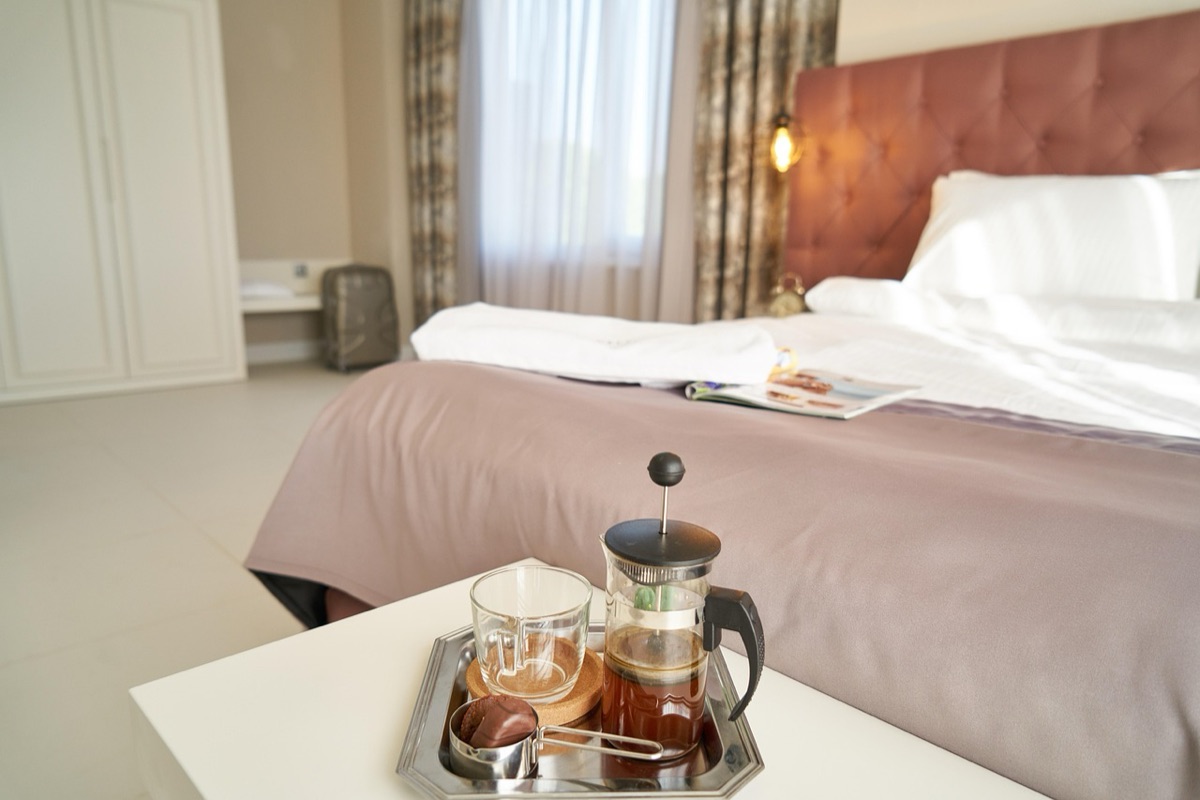Petit-déjeuner gourmand dans un hôtel de luxe